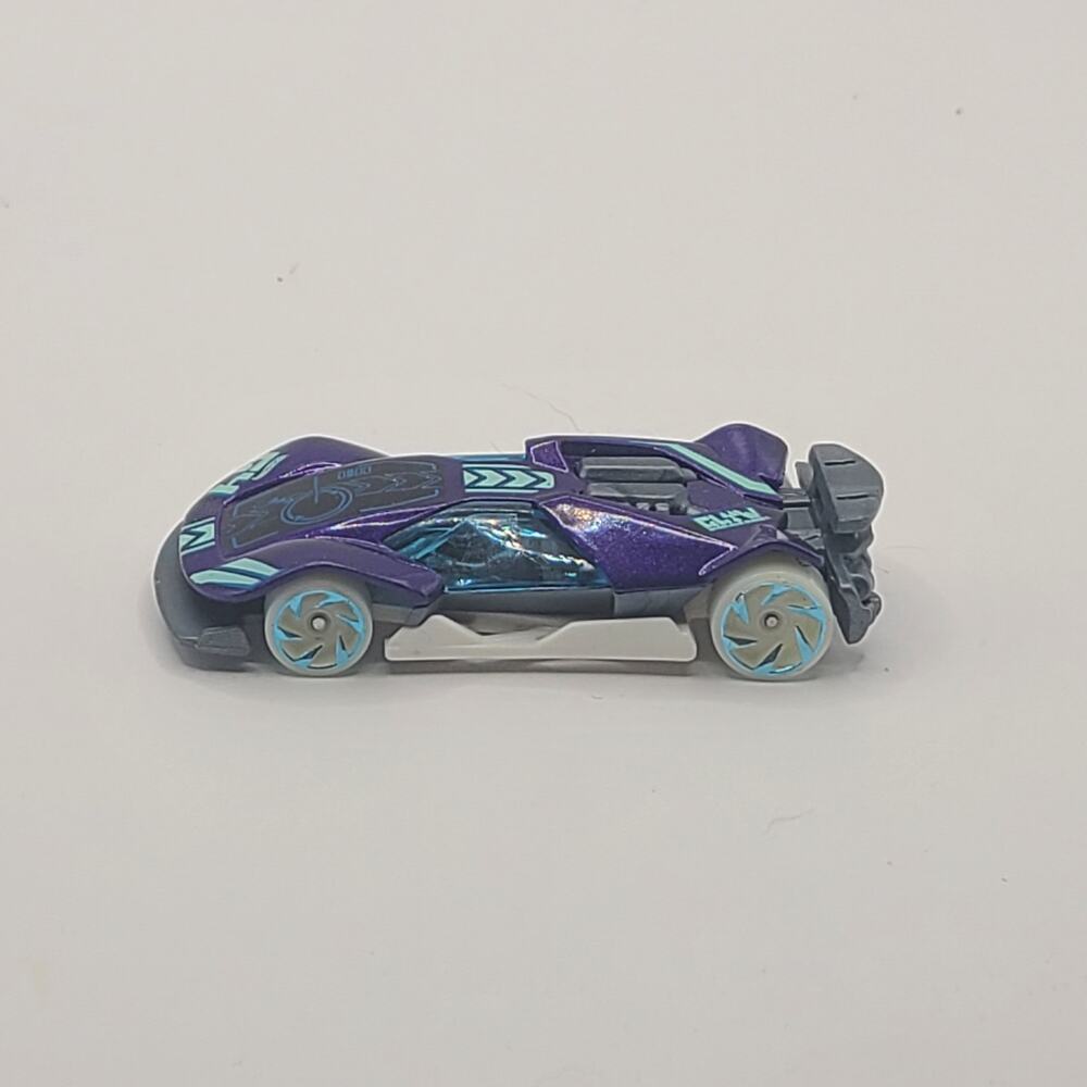 Cyber Speeder HW Glow Wheels Hot Wheels